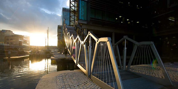 rolling-bridge